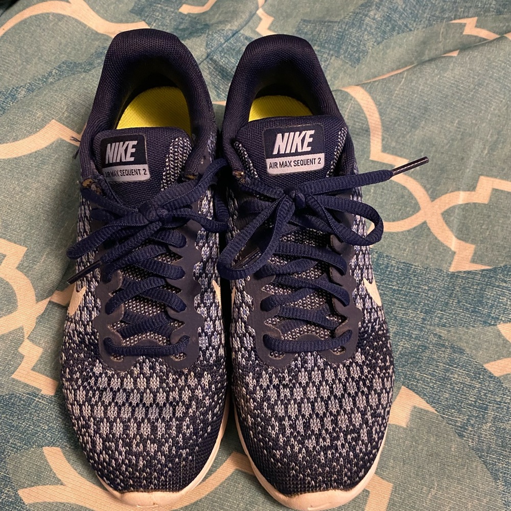 Nike sneakers barely worn